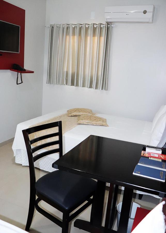 Paris Hotel Barreiras  Luaran gambar